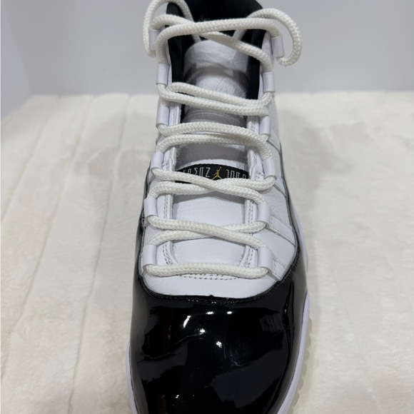 Air Jordan 11 Gratitude 2023 Men’s 11.5 White Black Gold CT8012-170 - Picture 6 of 16